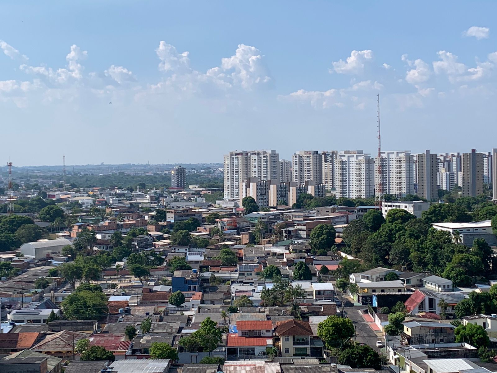 Sensação térmica em Manaus chega a 46°C na tarde neste domingo