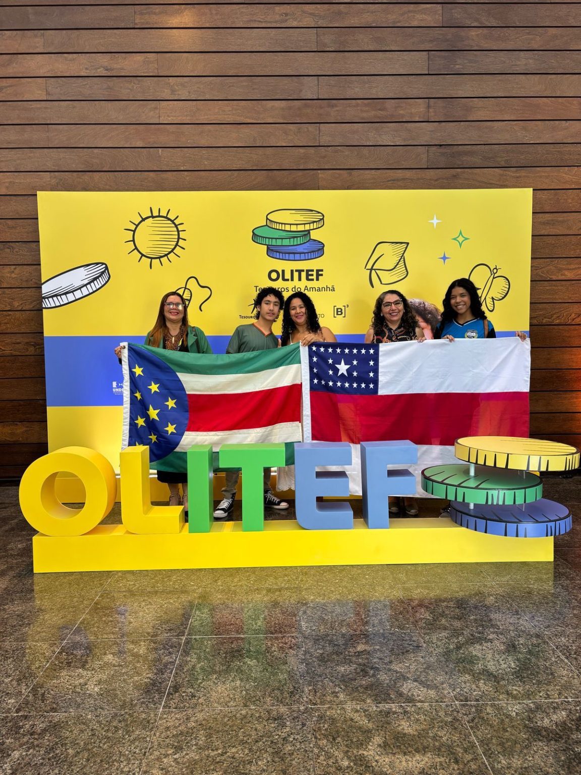 Escolas da rede estadual recebem prêmio da Olimpíada de Educação Financeira, em Brasília