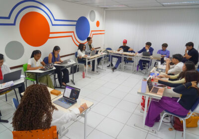 De Paris a Taiwan: jovens manauaras simulam crises globais no ConnectMUN 2025